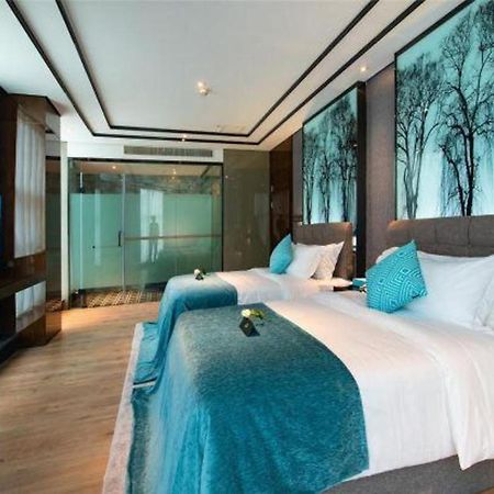 Xana Hotelle-Hotel Luzhou Baizitu Square Экстерьер фото