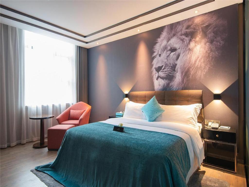 Xana Hotelle-Hotel Luzhou Baizitu Square Экстерьер фото