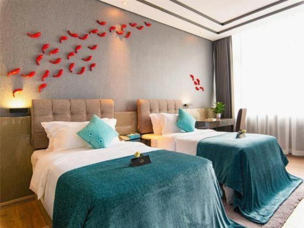Xana Hotelle-Hotel Luzhou Baizitu Square Экстерьер фото