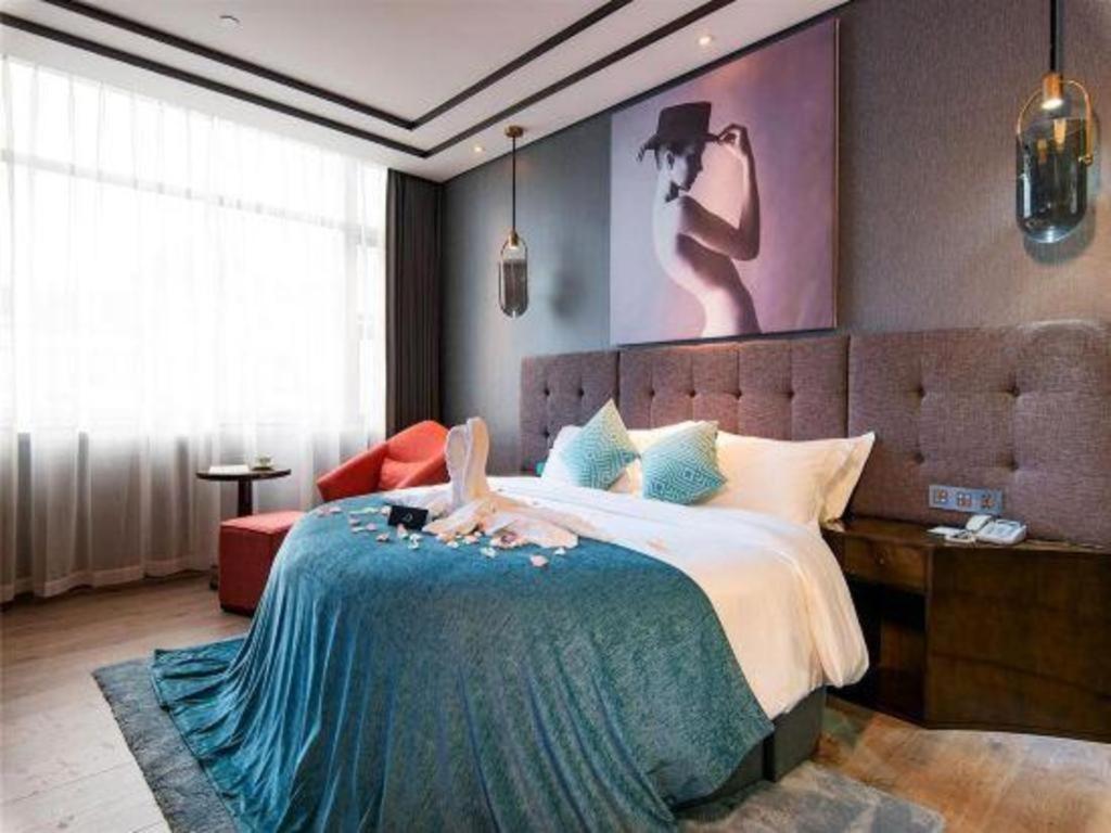 Xana Hotelle-Hotel Luzhou Baizitu Square Экстерьер фото