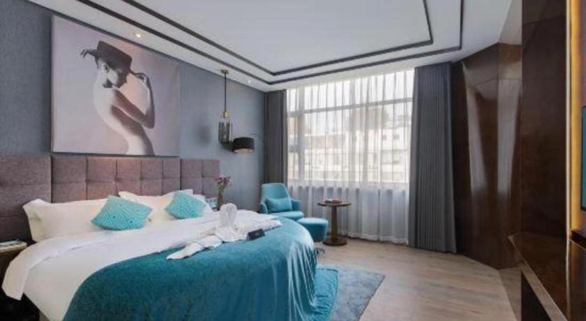 Xana Hotelle-Hotel Luzhou Baizitu Square Экстерьер фото